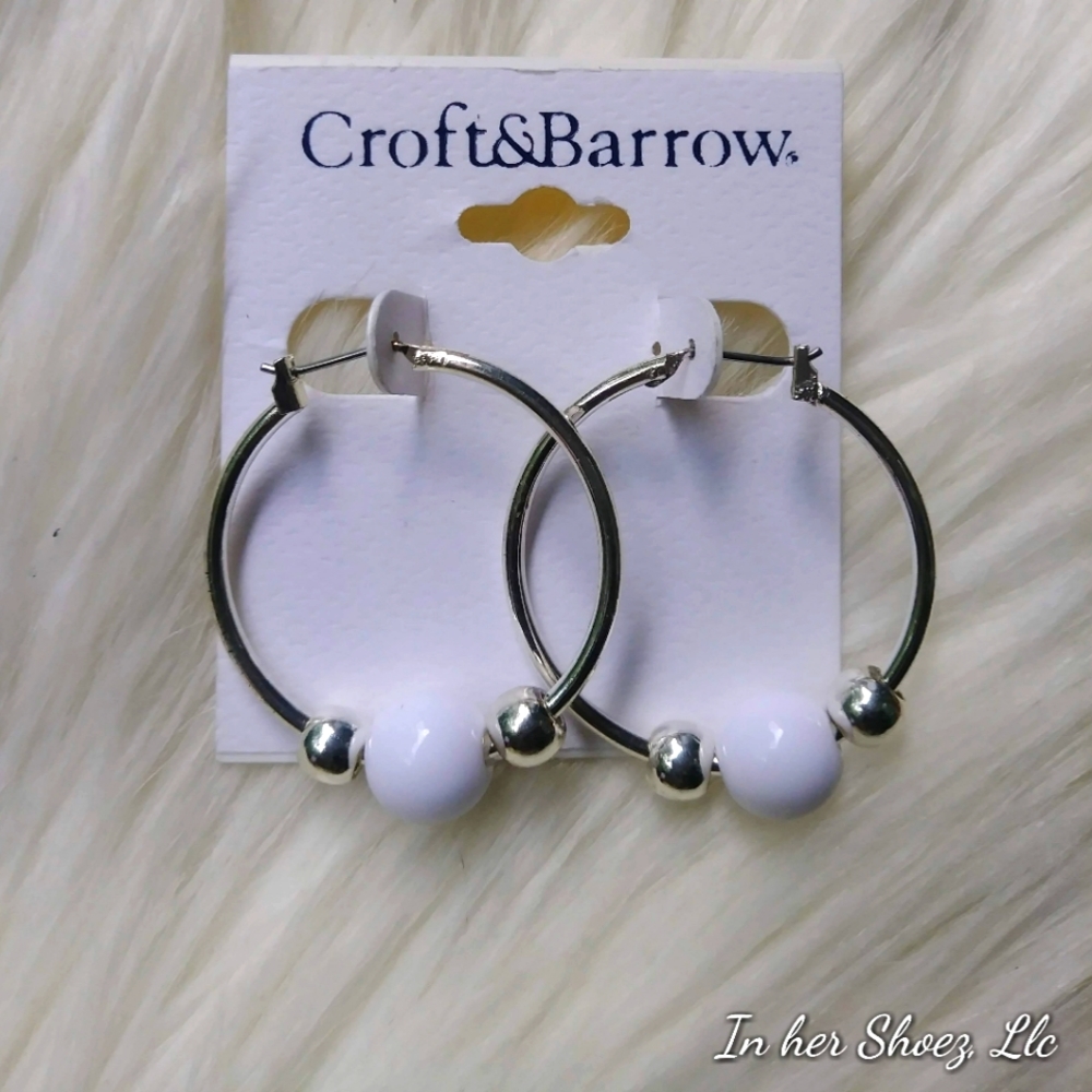 Hoop Earrings with White Bead
